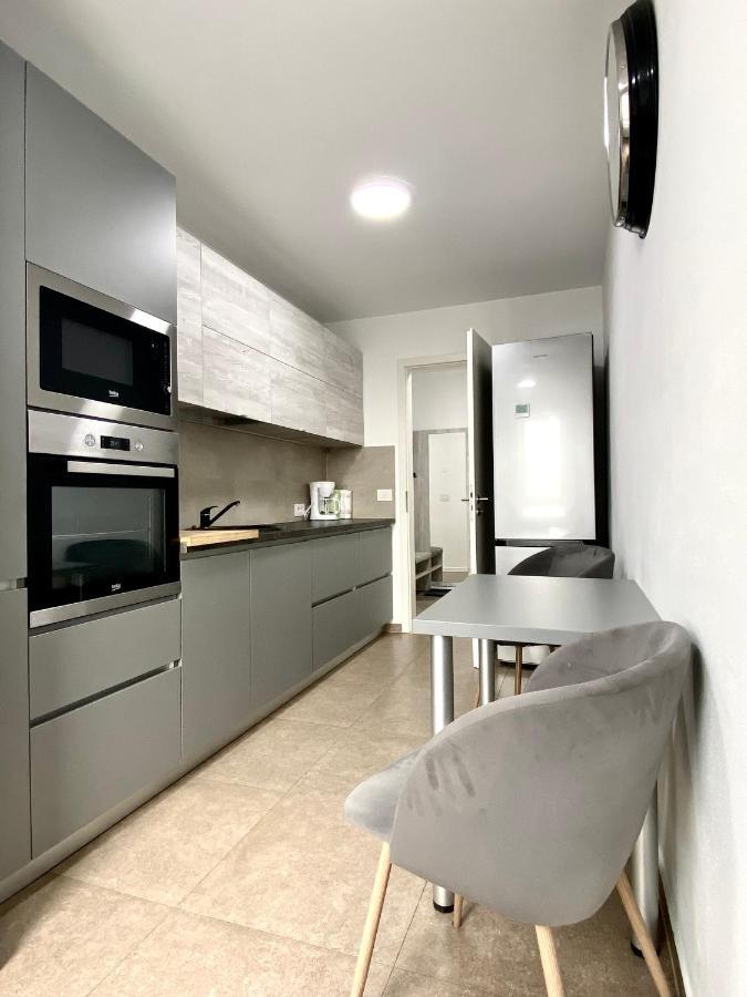 Astoria Apartment - Pet Friendly Brașov Exterior foto